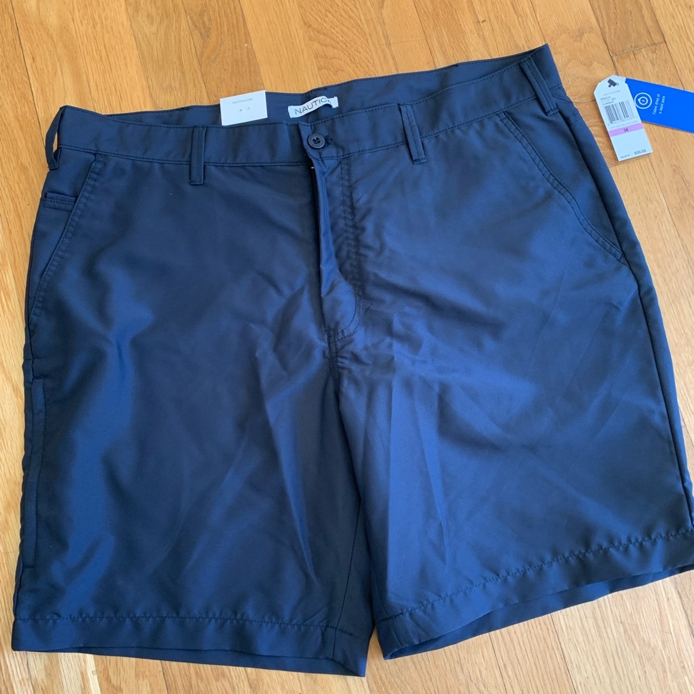 NWT Nautica Mens Navy classic fit Short